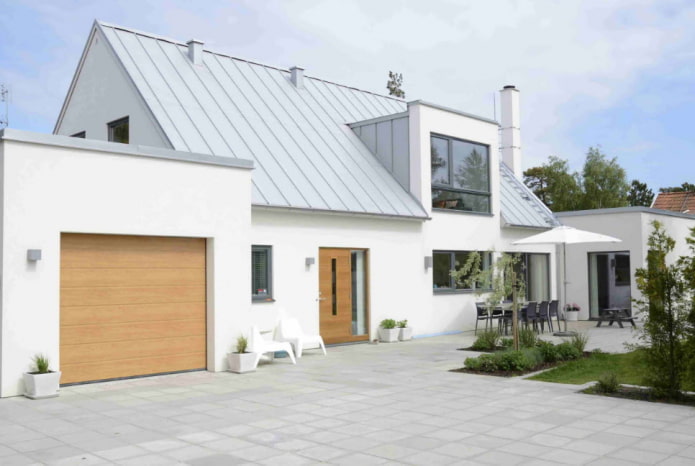 casa bianca in stile scandinavo