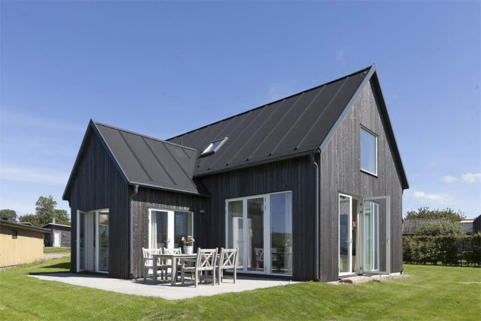 casa grigia in stile scandinavo