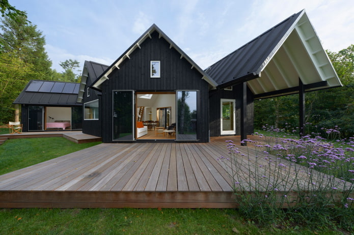 grande casa in stile scandinavo