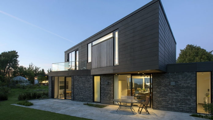 grande casa in stile scandinavo