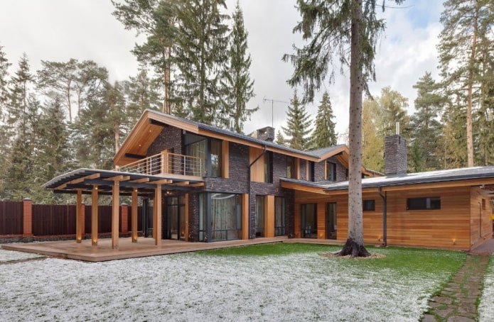 grande casa in stile scandinavo