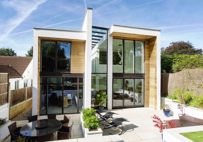 casa a due piani in stile high-tech