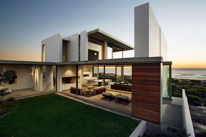 casa in stile high-tech in riva al mare