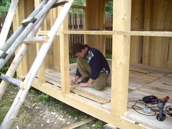 legnaia in legno per la dacia