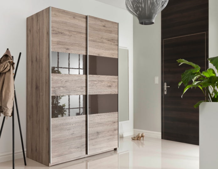 combinazione di vetro e legno