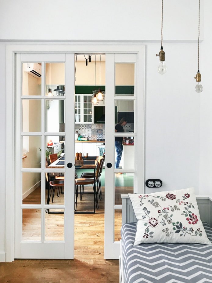 sportelli con inserti all'interno