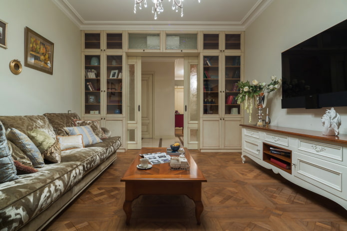 porte dei compartimenti beige all'interno