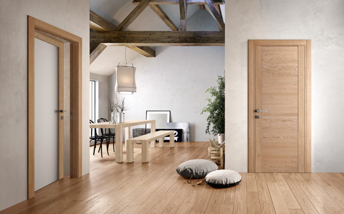 porta di legno nel colore del pavimento