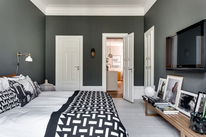 porte in una camera da letto scandinava