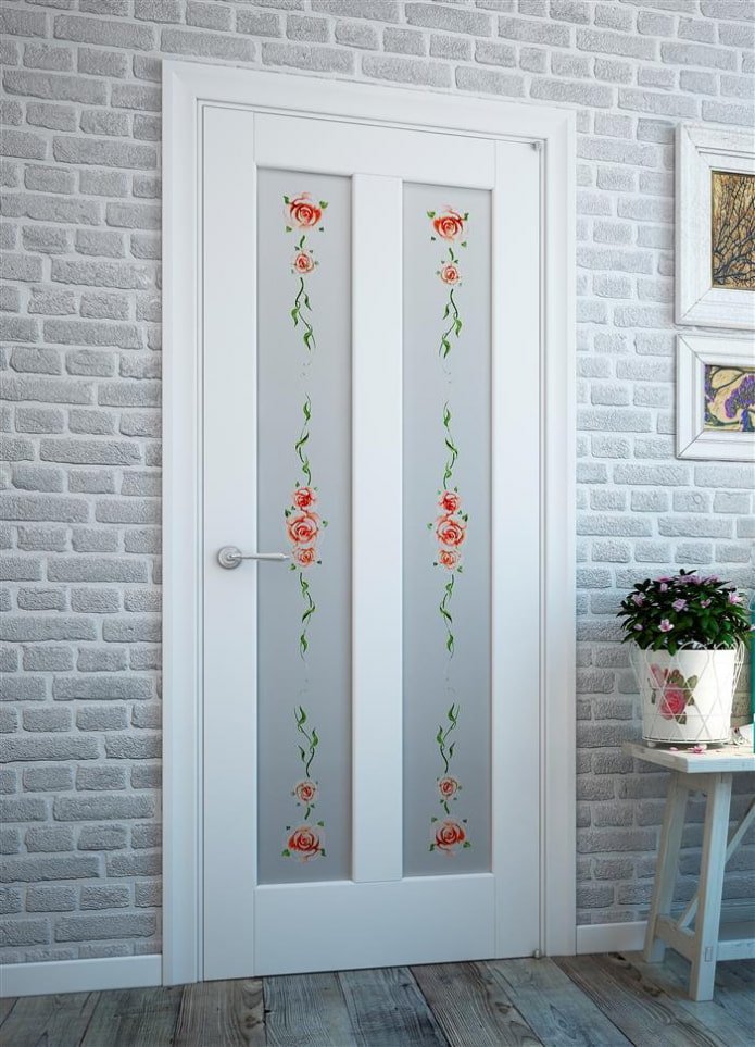 porte dipinte in stile provenzale