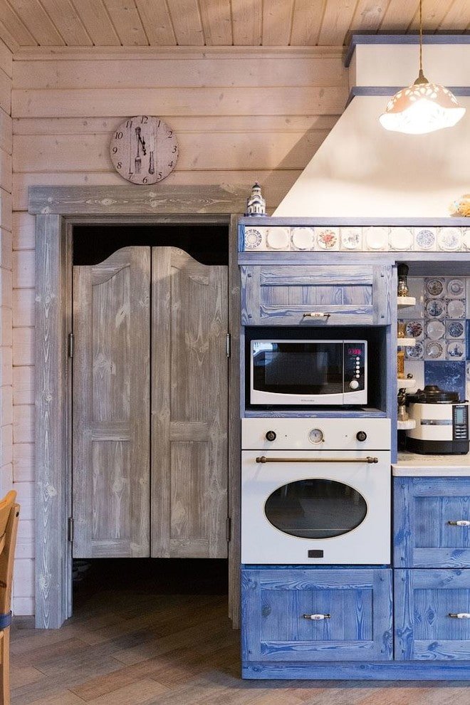 porte all'interno in stile provenzale