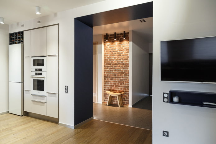 passaggio senza porta all'interno della cucina