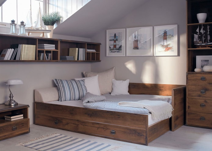letto matrimoniale-armadio all'interno