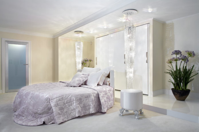 letto matrimoniale ovale all'interno
