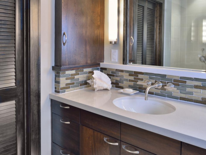 Grembiule elegante in bagno