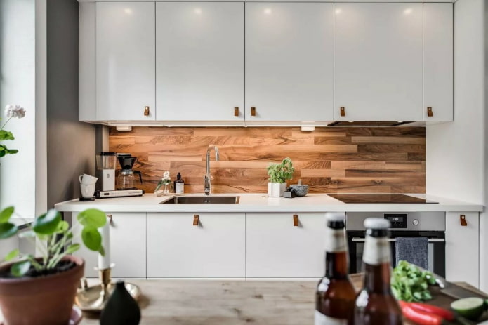 legno nella decorazione del grembiule da cucina