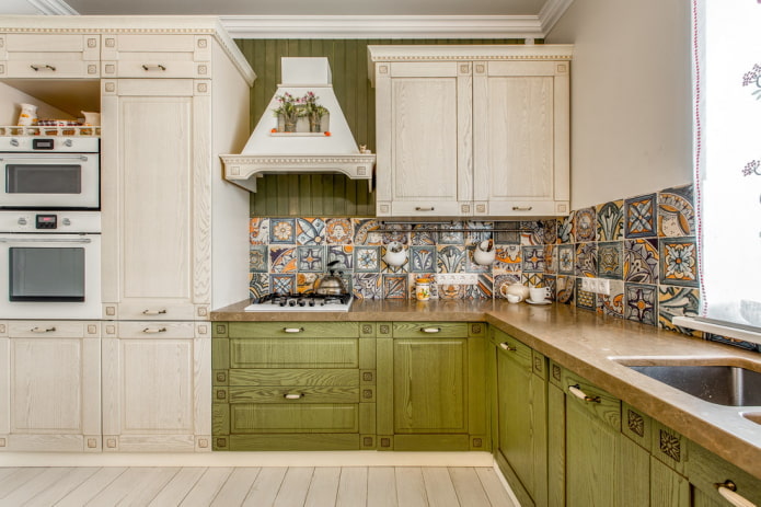 dimensioni del grembiule all'interno della cucina