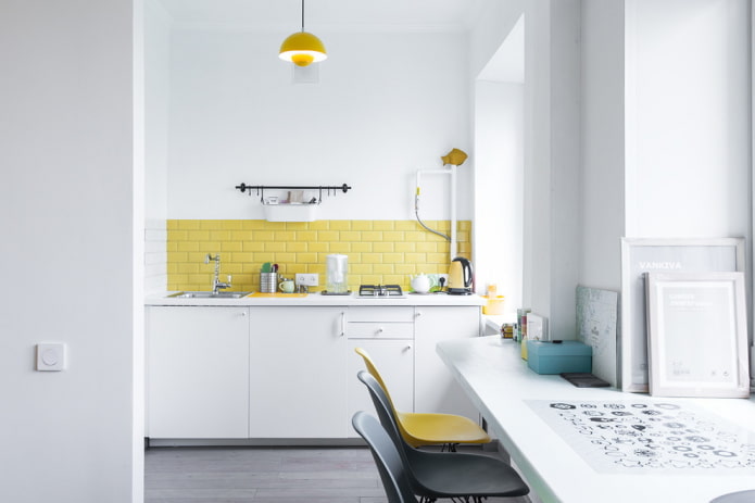 dimensioni del grembiule all'interno della cucina