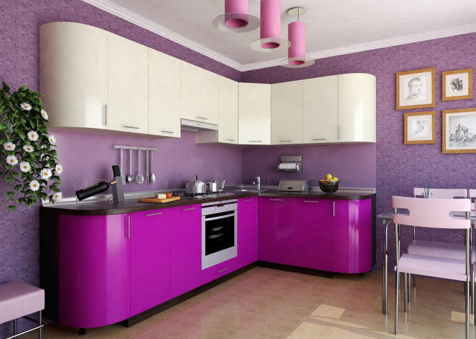 decorazione da cucina nei toni del viola