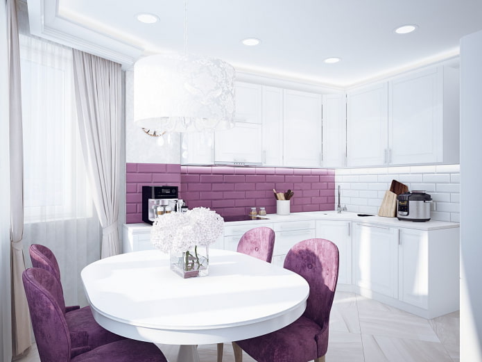 interno della cucina nei toni del viola