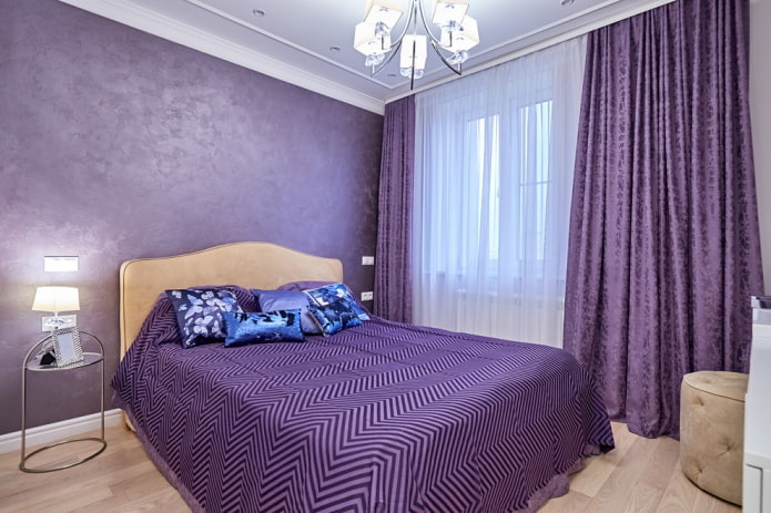sfumature di lilla nell'arredamento della camera da letto