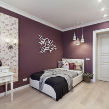Bellissima camera da letto viola all'interno-7