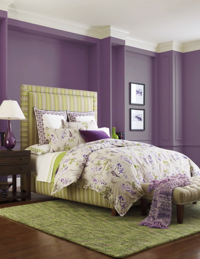 una combinazione di verde e viola