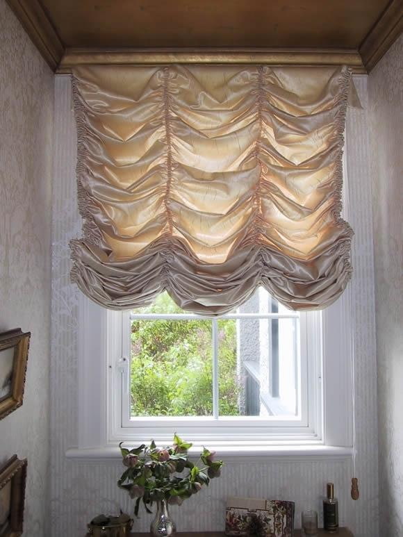 tende da sole beige all'interno