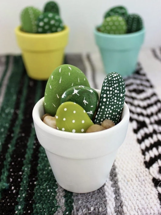 Cactus fatti di ciottoli