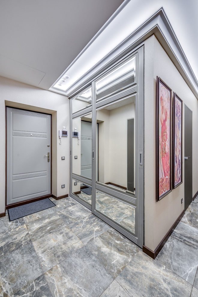 Spogliatoio integrato all'interno del corridoio