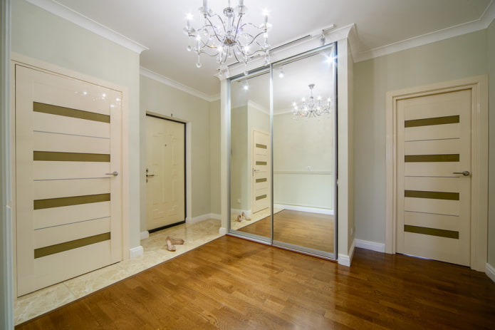camerino in una nicchia all'interno del corridoio
