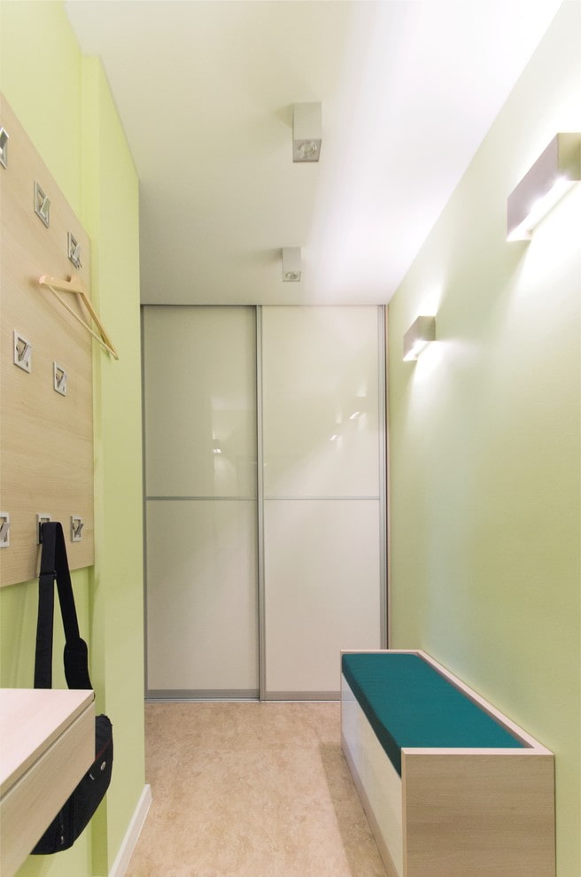 camerino chiuso all'interno del corridoio