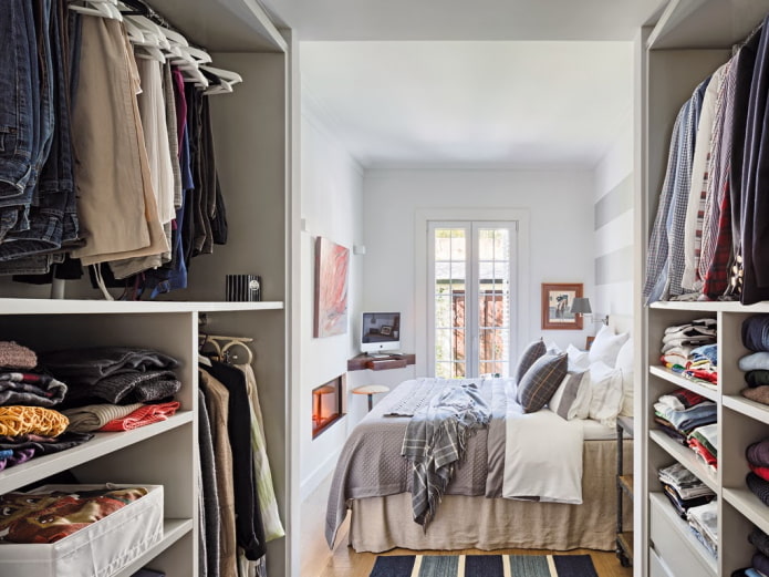 cabina armadio passante nell'interno della camera da letto