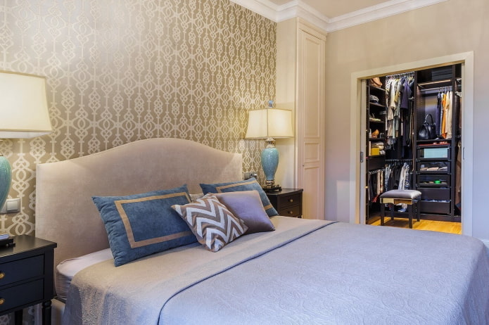 design dello spogliatoio nell'interno della camera da letto
