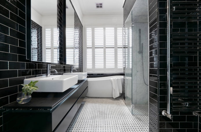 piastrelle nere lucide in bagno