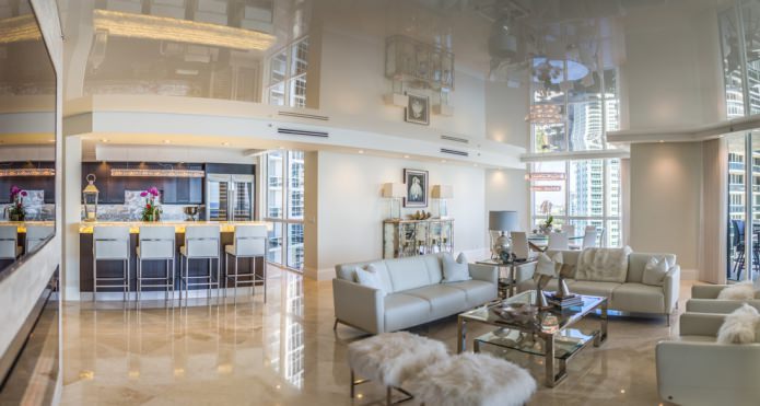 soffitto a un solo livello beige