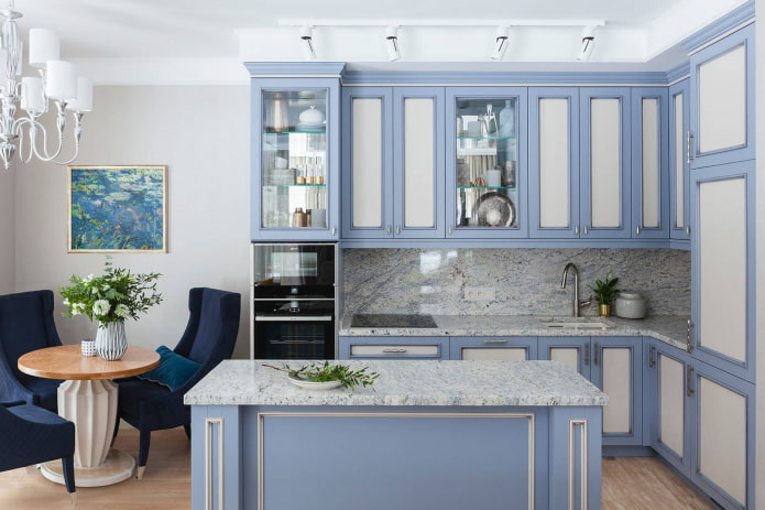 una cucina in stile classico