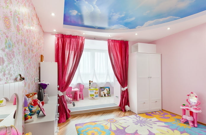 soffitto blu abbinato a pareti rosa