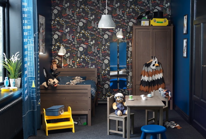 interno marrone e blu della cameretta per bambini