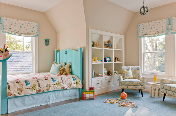 interno beige e blu della cameretta dei bambini