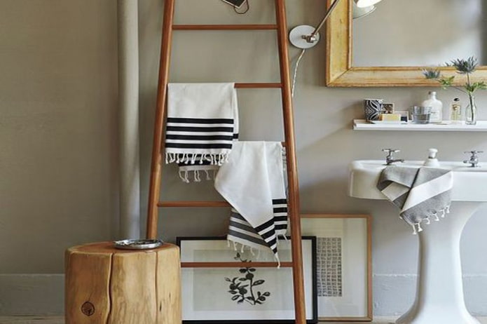 due asciugamani in bagno