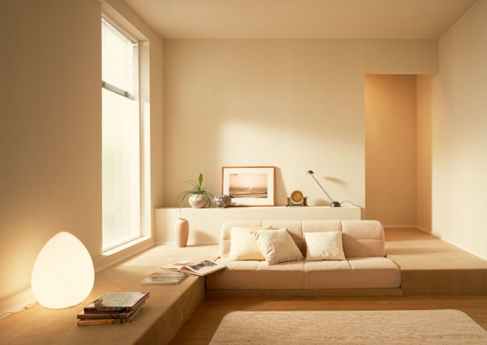 interno di un soggiorno beige in stile minimalista