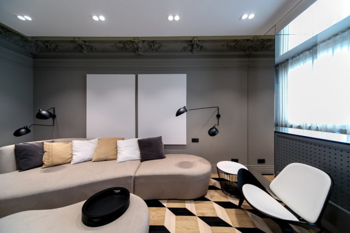 interno del soggiorno nei toni del grigio-beige