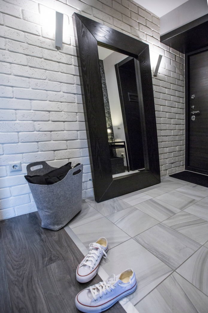 Piastrelle più parquet
