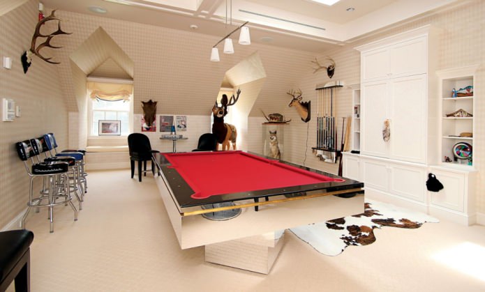 Interno della sala da biliardo in casa