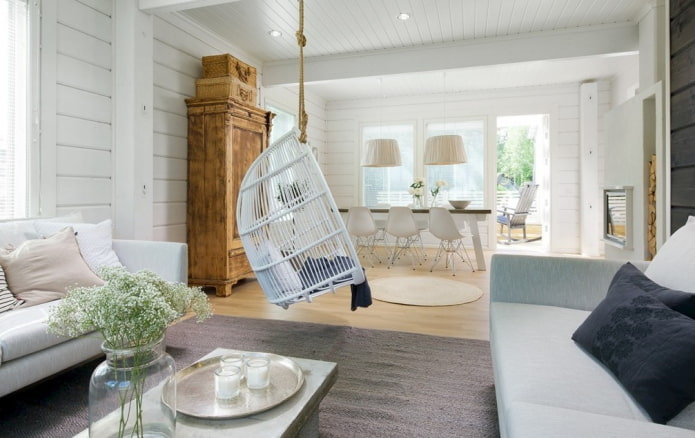 casa in tronchi in stile scandinavo 