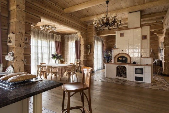 casa di tronchi in stile russo