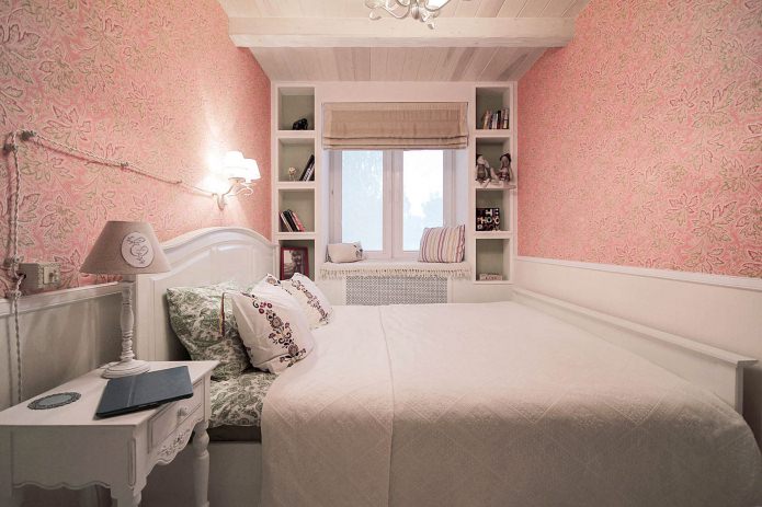 ristrutturazione della camera da letto in un appartamento bilocale in stile provenzale di Krusciov