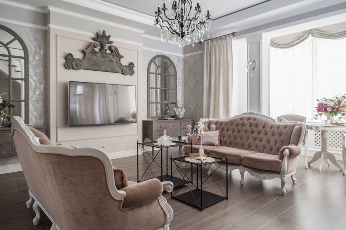 soggiorno in stile classico all'interno della casa
