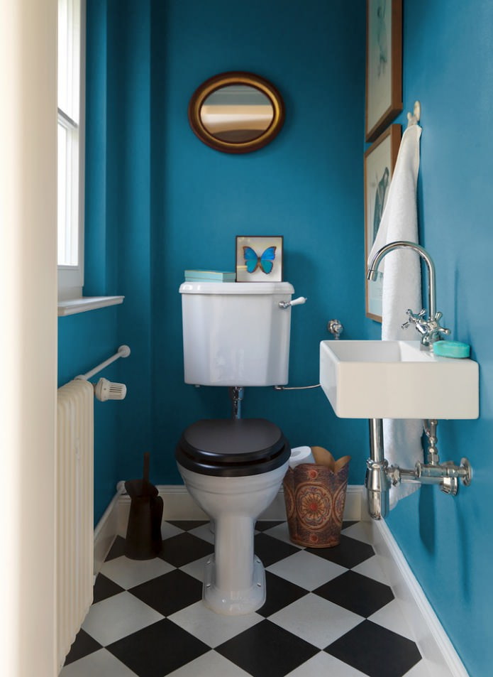 pareti blu nel bagno